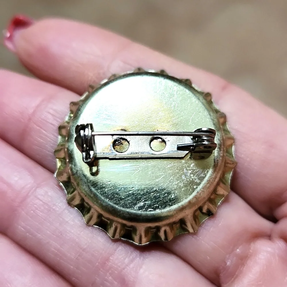 Anthropologie Set Of 6 Patriotic Bottle Cap Pins